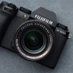 Fujifilm X-S10 : un hybride APS-C compact et puissant